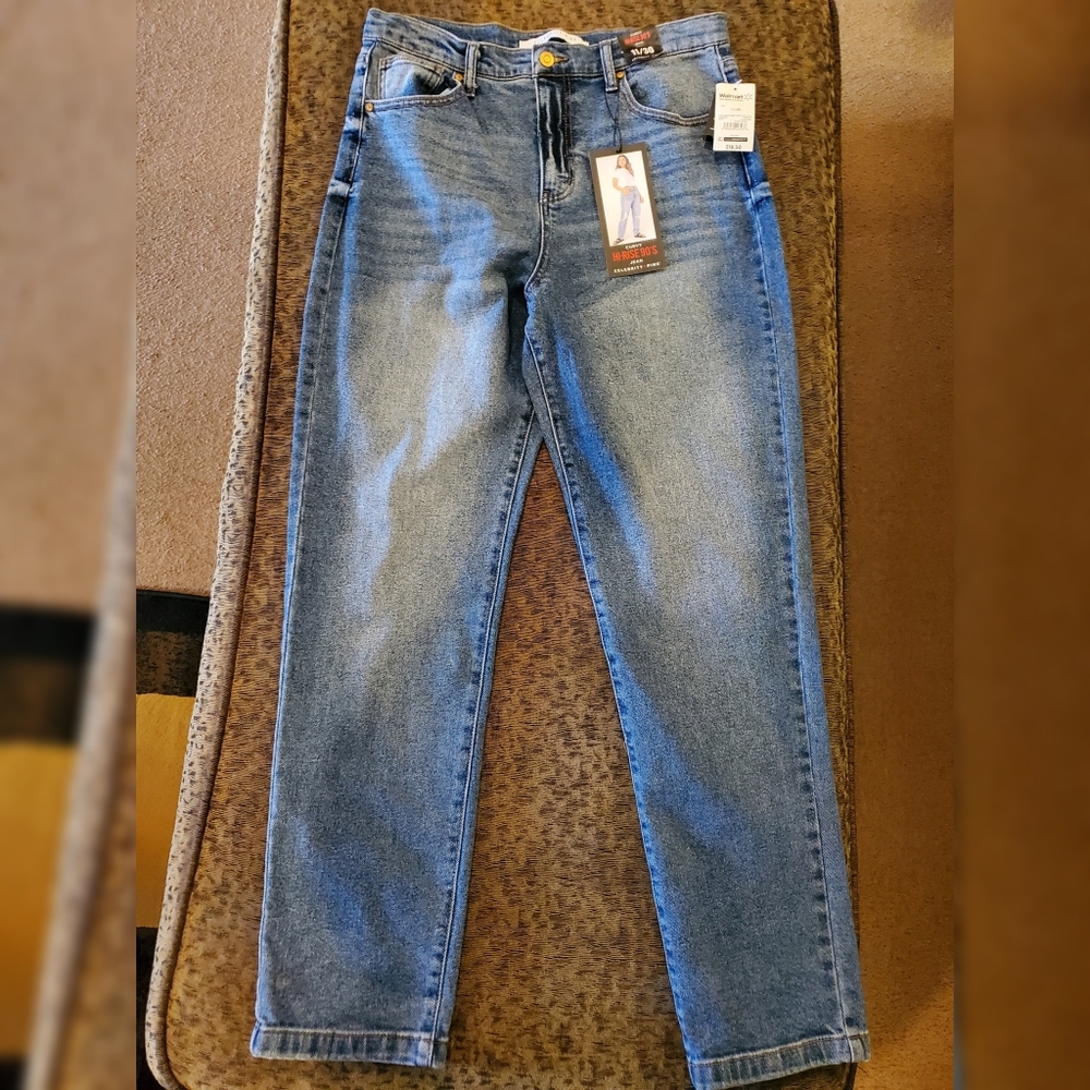 NEW Celebrity Pink Curvy Jeans